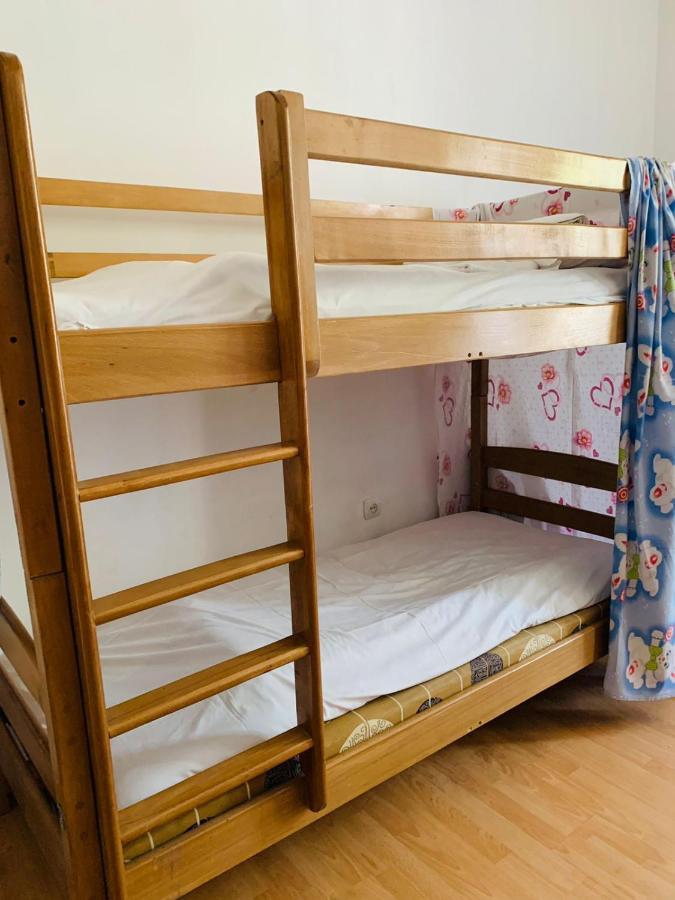 Infinity Hostel & Tour Yerevan Bagian luar foto
